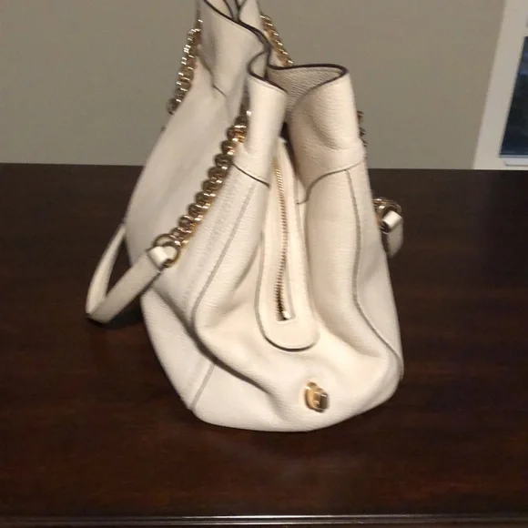 Coach turn lock purse - Picture 14 of 16